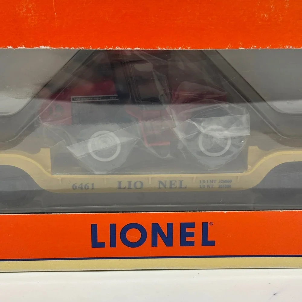 Lionel 6461 Depressed-Center Flatcar with ERTL Case 4WD Tractor 6-16957 O Gauge